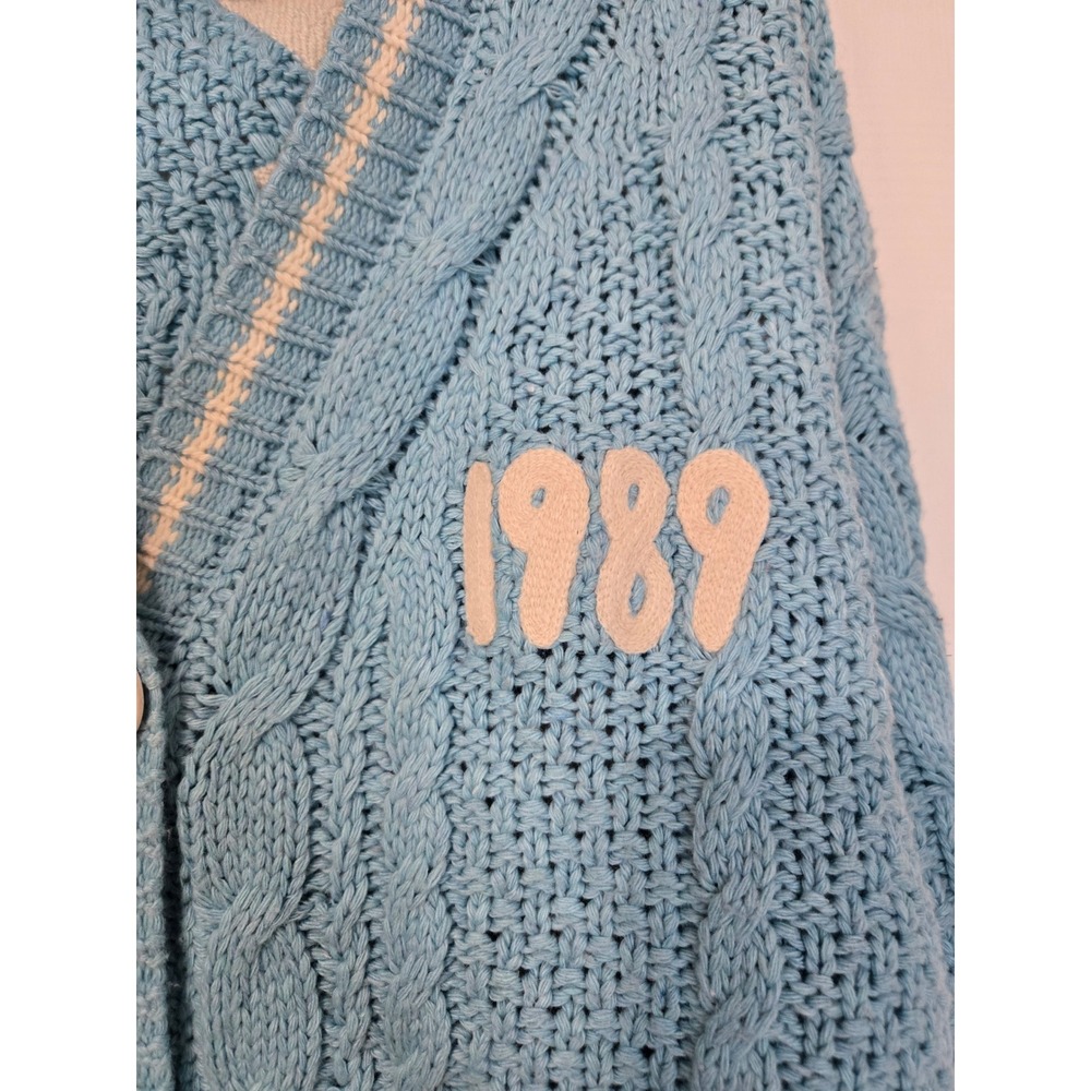Taylor Swift 1989 Taylor's Version Blue Cable Knit Cardigan Seagulls MD/LG - Picture 5 of 6